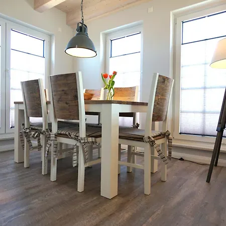 Bernstein & Breakfast 10 Apartamento Büsum