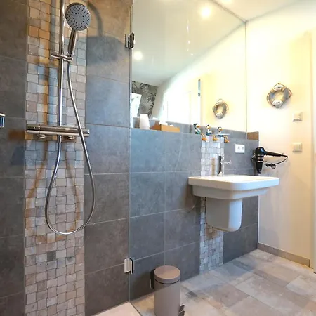 Apartamento Bernstein & Breakfast 10 Büsum